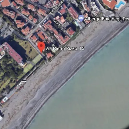 Apartamento Frente Al Mar Con Jardin Apartment *